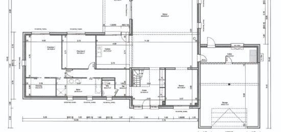 Plan de maison Surface terrain 200 m2 - 7 pièces - 4  chambres -  avec garage 