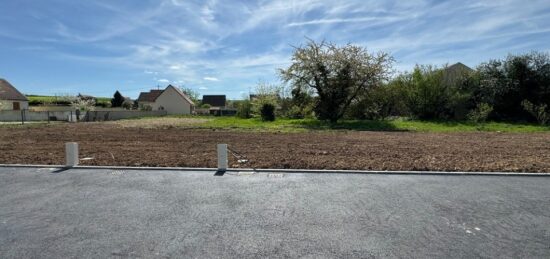 Terrain à bâtir à Oulins, Centre-Val de Loire