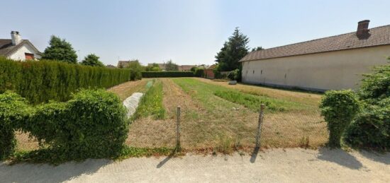 Terrain à bâtir à Oulins, Centre-Val de Loire