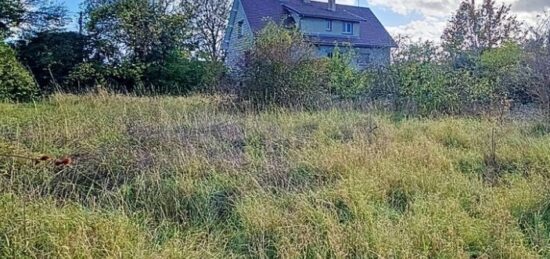 Terrain à bâtir à Breuil-Bois-Robert, Île-de-France