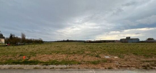 Terrain à bâtir à Le Chesne, Normandie