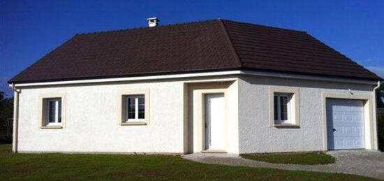Maison neuve à Les Baux-de-Breteuil, Normandie