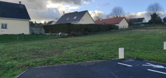 Terrain à bâtir à Pont-de-l'Arche, Normandie
