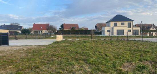 Terrain à bâtir à Les Authieux-sur-le-Port-Saint-Ouen, Normandie