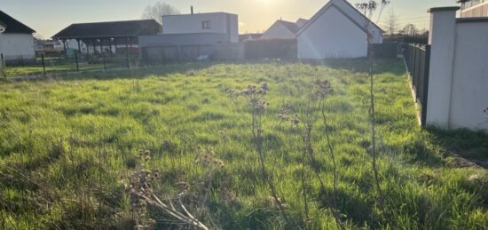 Terrain à bâtir à Le Manoir, Normandie